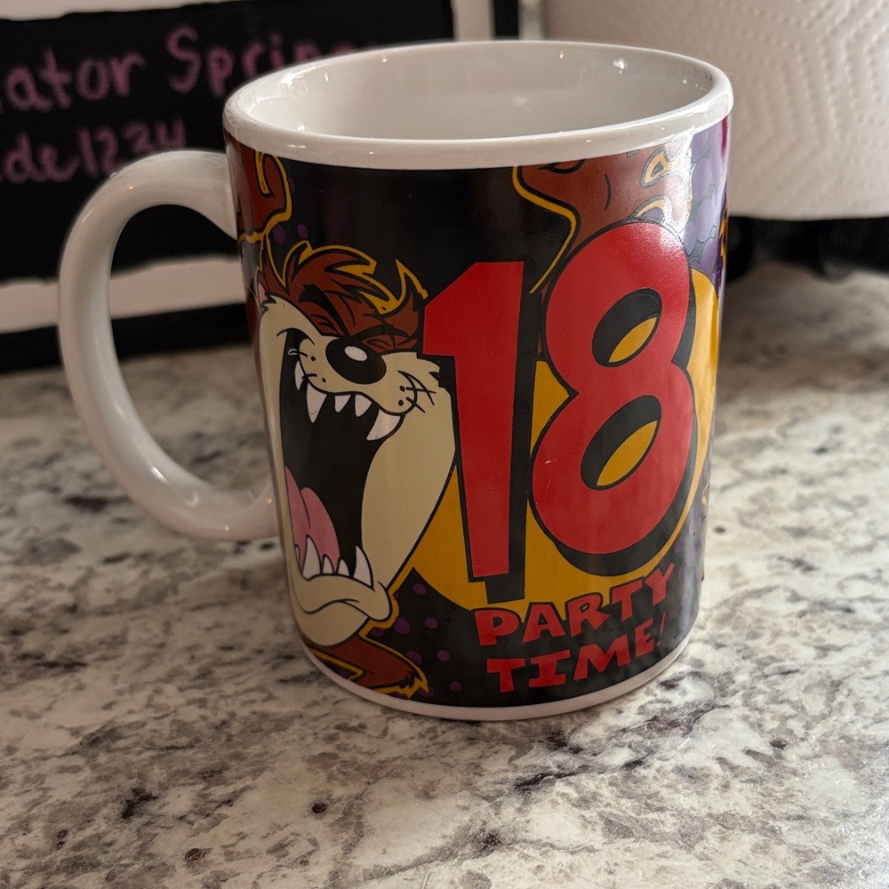 Ceramic Warner Bros. Party Time Mug (Tasmanian devil-18 party time)vintage 1997